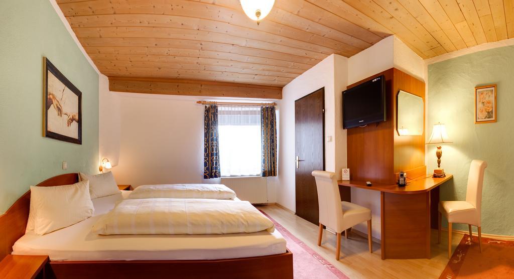Cityhotel Schwarzer Baer Ίνσμπρουκ Δωμάτιο φωτογραφία