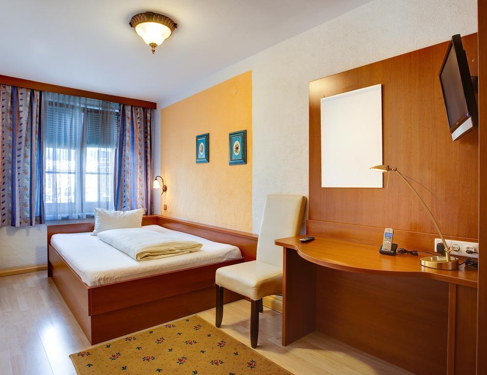 Cityhotel Schwarzer Baer Ίνσμπρουκ Δωμάτιο φωτογραφία